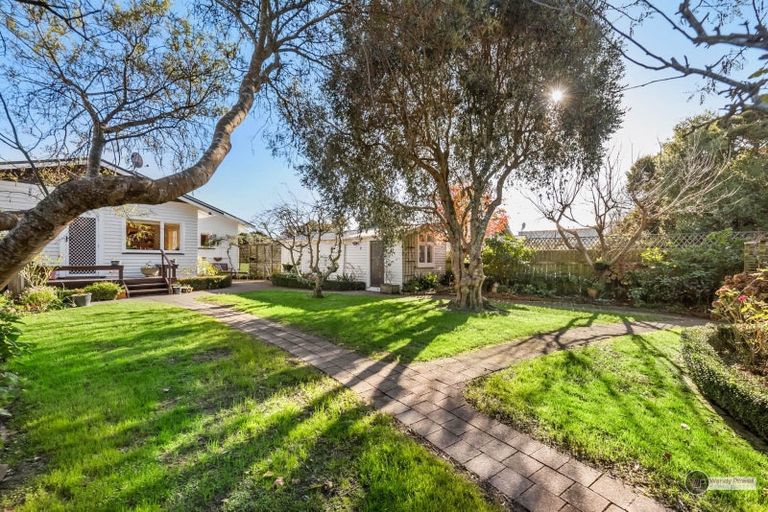 Photo of property in 30 Collingwood Street, Waterloo, Lower Hutt, 5011