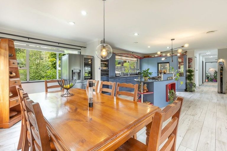 Photo of property in 44 Coroglen Avenue, Birkenhead, Auckland, 0626