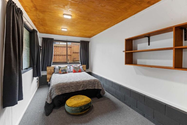 Photo of property in 373 Broadway, Stratford, 4332