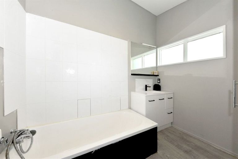 Photo of property in 79 Colombo Street, Somerfield, Christchurch, 8023