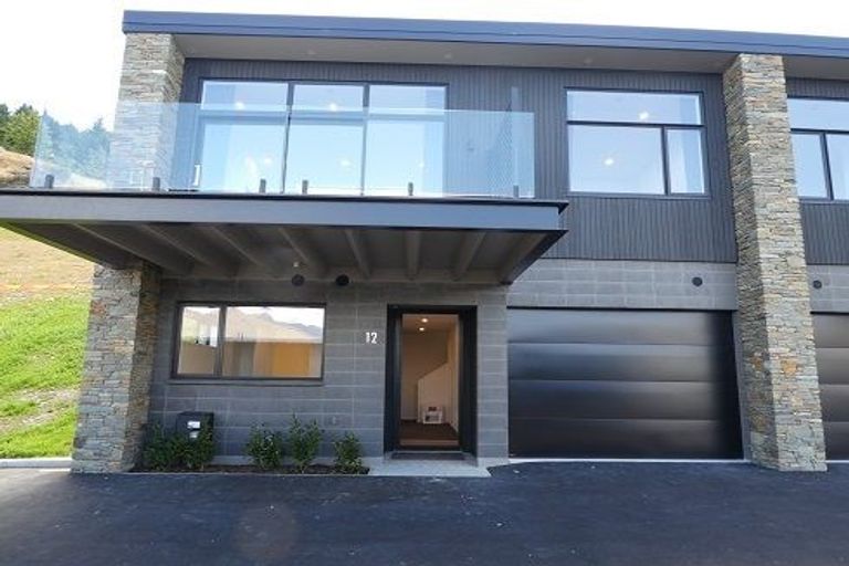 Photo of property in 12 Highlands Close, Queenstown, 9300