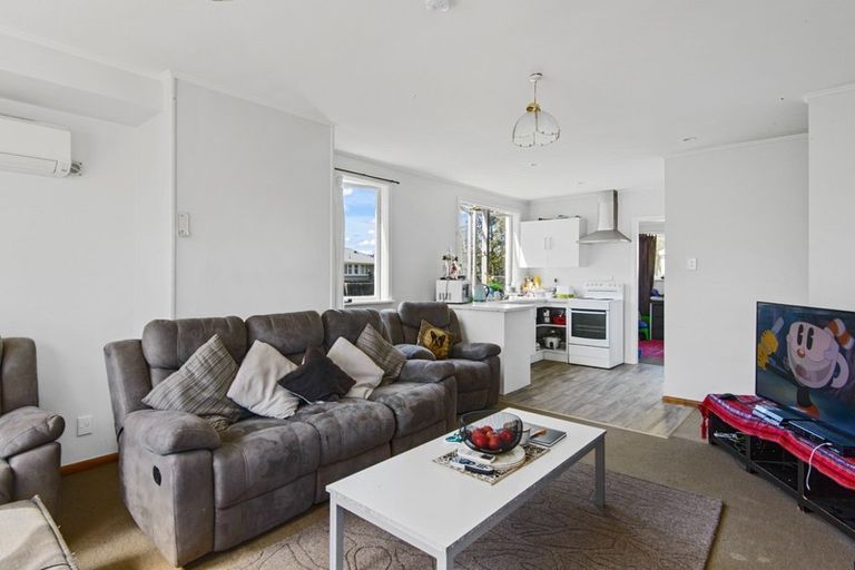 Photo of property in 32 Jollie Street, Linwood, Christchurch, 8062