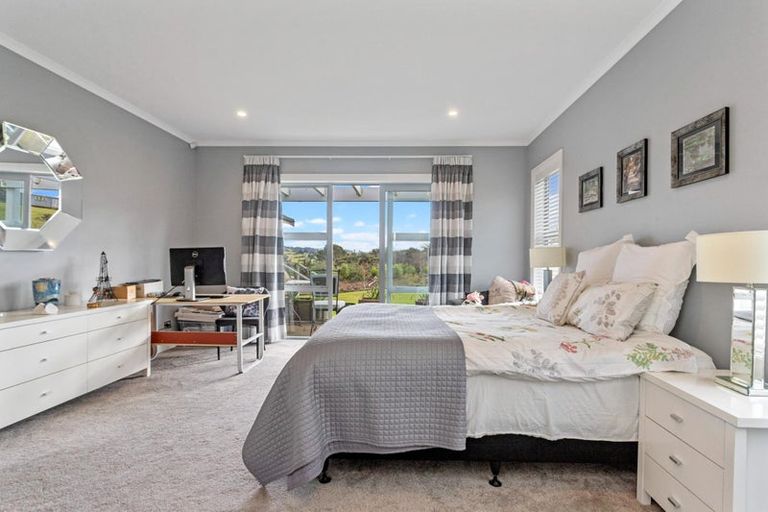 Photo of property in 252 Amreins Road, Taupaki, 0782