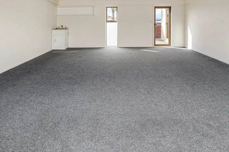 Photo of property in 16 Merlot Lane, Pukekohe, 2120