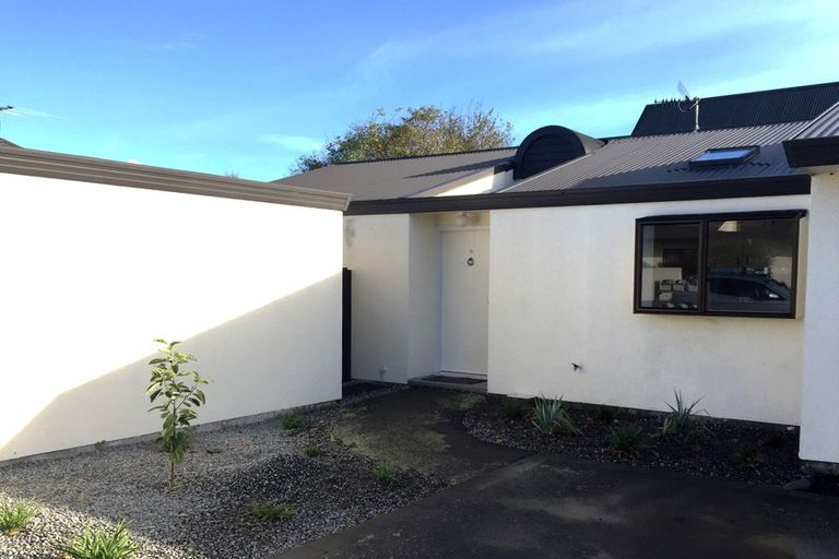 Photo of property in 33d Peverel Street, Riccarton, Christchurch, 8011