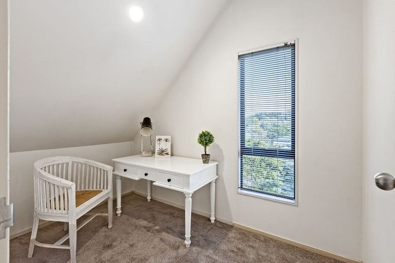 Photo of property in 2/62a Lynden Avenue, Hillcrest, Auckland, 0627