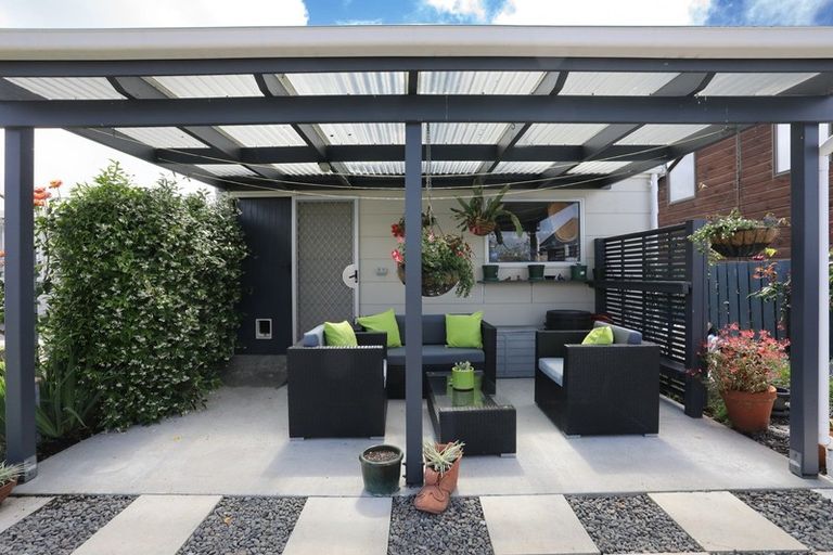 Photo of property in 5 Oxford Street, Marton, 4710