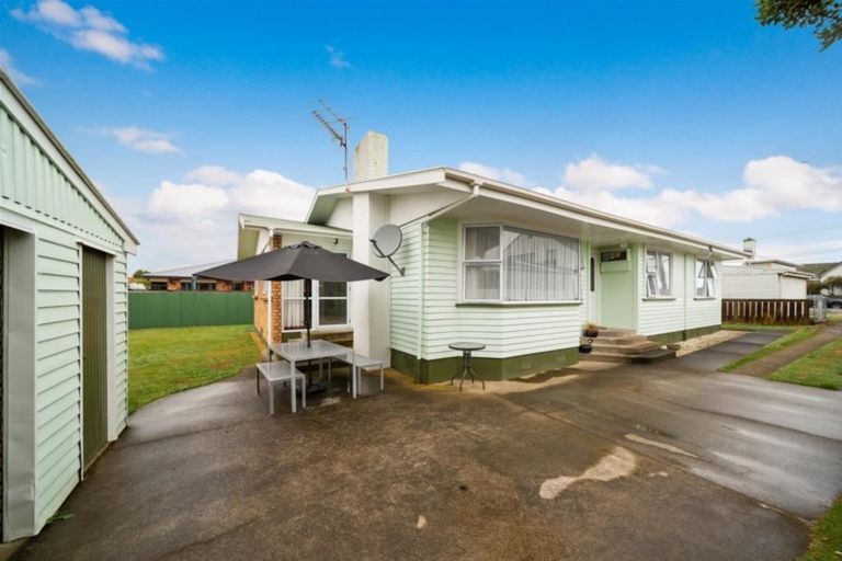Photo of property in 20 Surrey Street, Linwood, Christchurch, 8062