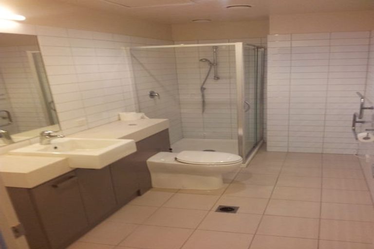 Photo of property in Bella Vista, 1a/84 Gunner Drive, Te Atatu Peninsula, Auckland, 0610