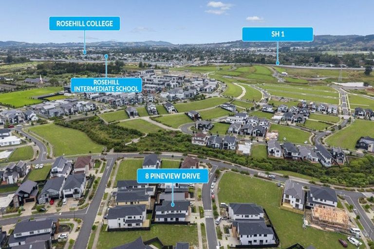 Photo of property in 8 Pineview Drive, Rosehill, Papakura, 2113