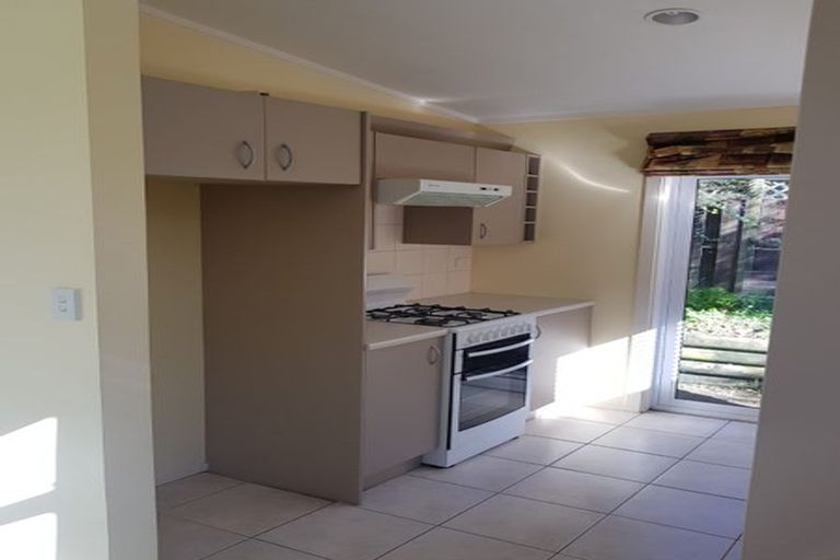 Photo of property in 52 Moore Street, Hillcrest, Auckland, 0627