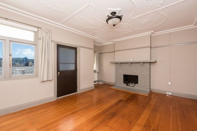Photo of property in 51a Majoribanks Street, Mount Victoria, Wellington, 6011