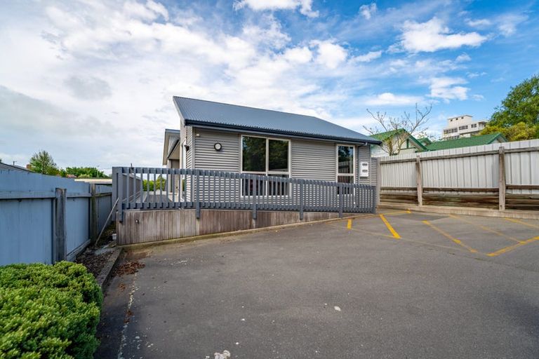 Photo of property in 30 Memorial Avenue, Parkside, Timaru, 7910