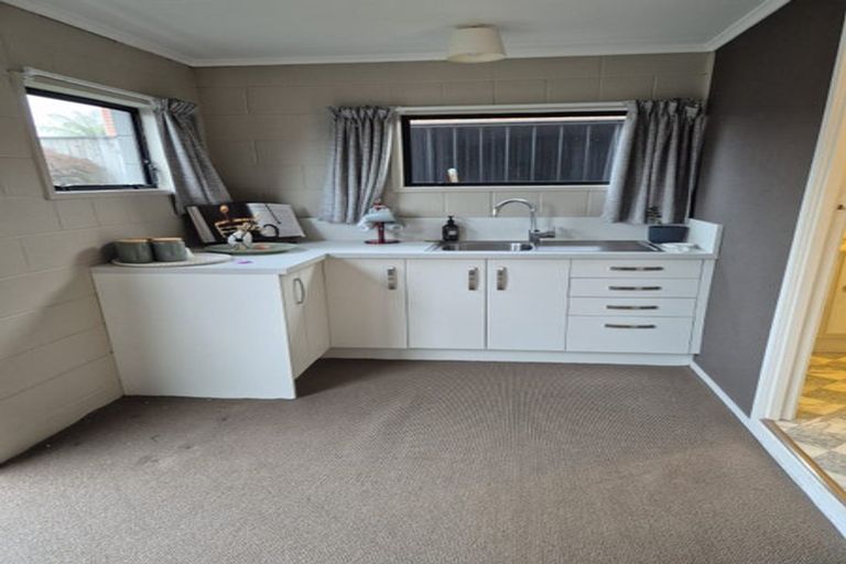 Photo of property in 2/48 Ngamotu Road, Hilltop, Taupo, 3330