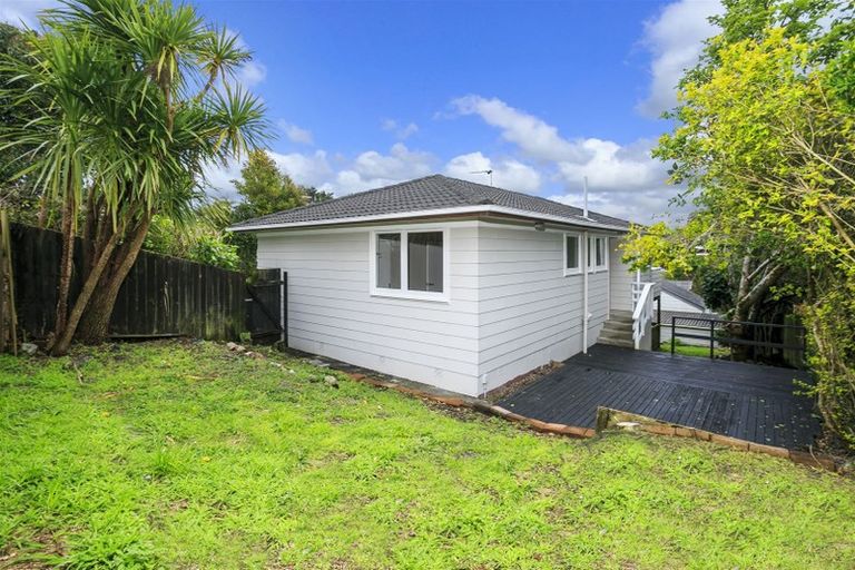 Photo of property in 1/32 Tamahere Drive, Glenfield, Auckland, 0629
