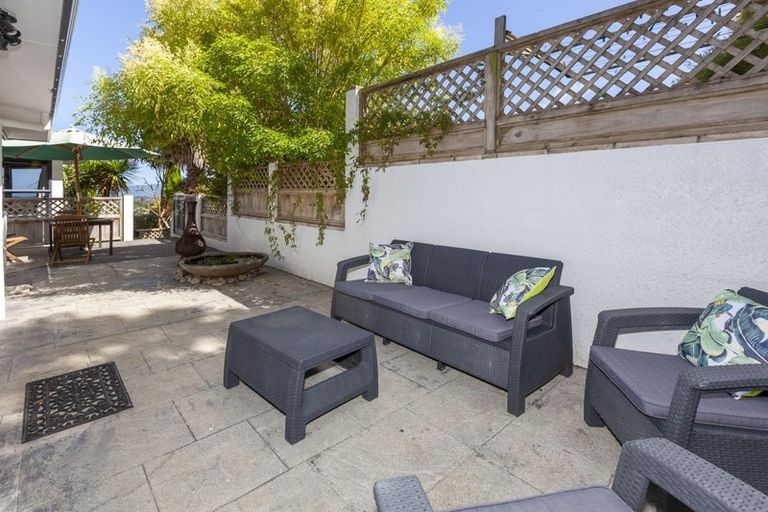 Photo of property in 83 Kakariki Grove, Waikanae, 5036