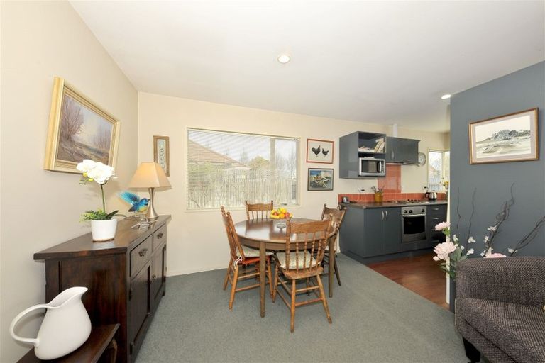 Photo of property in 134 Yaldhurst Road, Sockburn, Christchurch, 8042