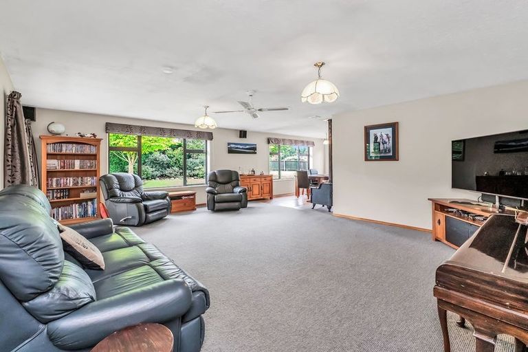 Photo of property in 1 Everett Street, Coalgate, 7673