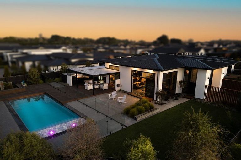 Photo of property in 1 Ashford Avenue, Prebbleton, 7604