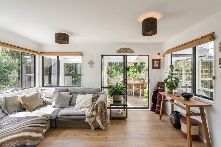 Photo of property in 10 Gallagher Drive, Tairua, 3508