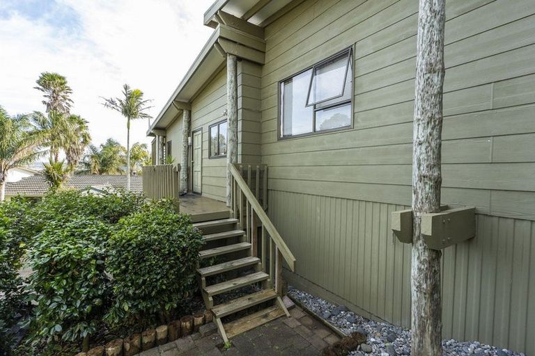 Photo of property in 16 Arawa Place, Onerahi, Whangarei, 0110