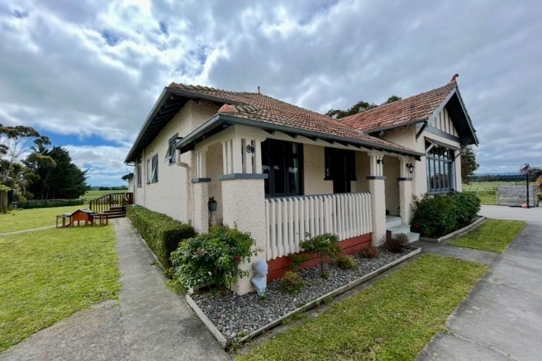 Photo of property in 814 Roberts Line, Bunnythorpe, Palmerston North, 4478