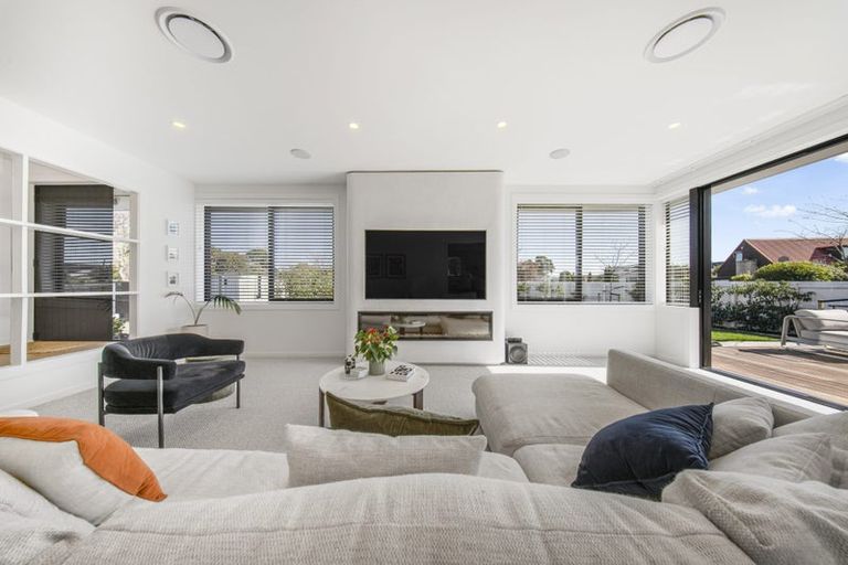 Photo of property in 23 Birkenhead Street, Avonhead, Christchurch, 8042