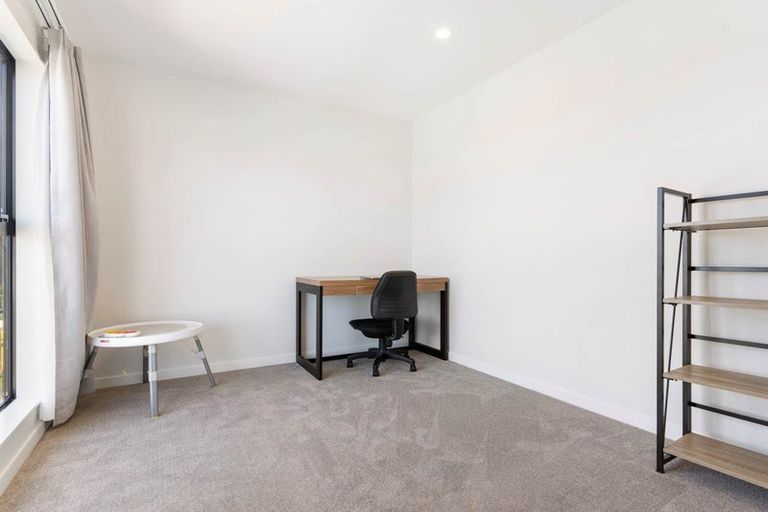 Photo of property in 33b Galsworthy Place, Bucklands Beach, Auckland, 2014