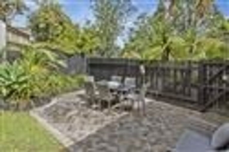 Photo of property in 2/20 Flavia Close, Torbay, Auckland, 0630