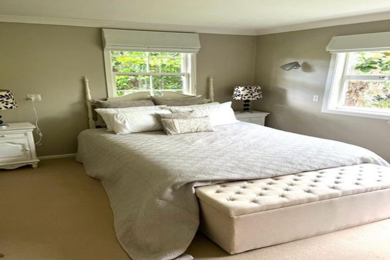 Photo of property in 11 Pendarves Street, New Plymouth, 4310