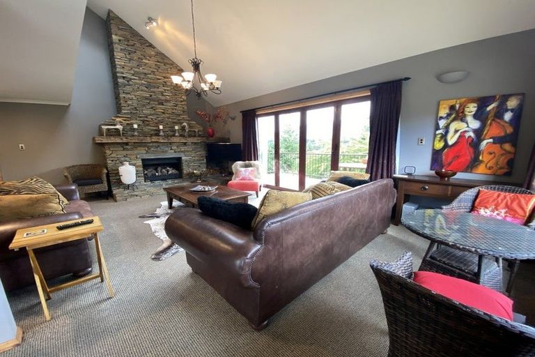 Photo of property in 9 Hillview Place, Wanaka, 9305