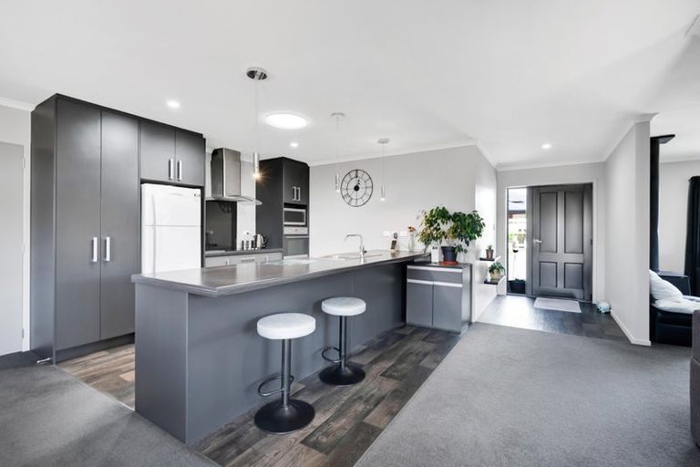 Photo of property in 20a Estate Grove, Inglewood, 4330