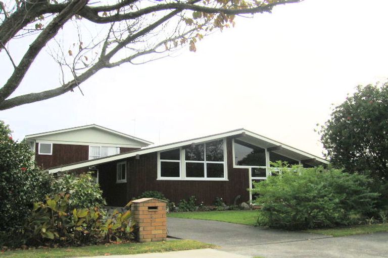 Photo of property in 3 Brown Street, Taradale, Napier, 4112