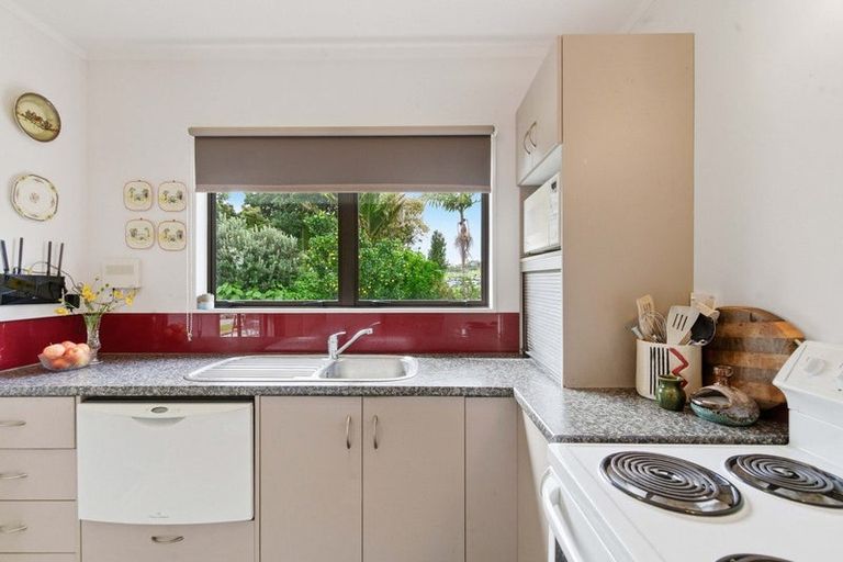 Photo of property in 204 Waitaha Road, Welcome Bay, Tauranga, 3112