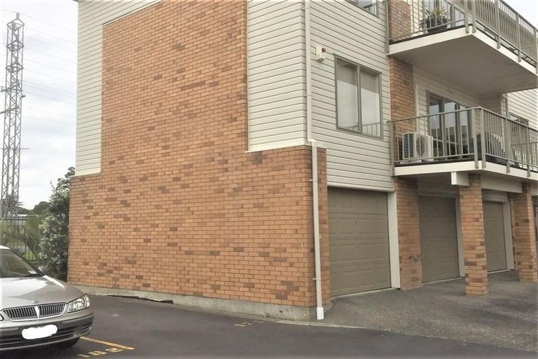 Photo of property in St Claire Village, 182/172 Mcleod Road, Te Atatu South, Auckland, 0610