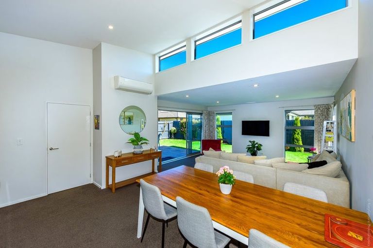 Photo of property in 10 Meyer Crescent, Halswell, Christchurch, 8025
