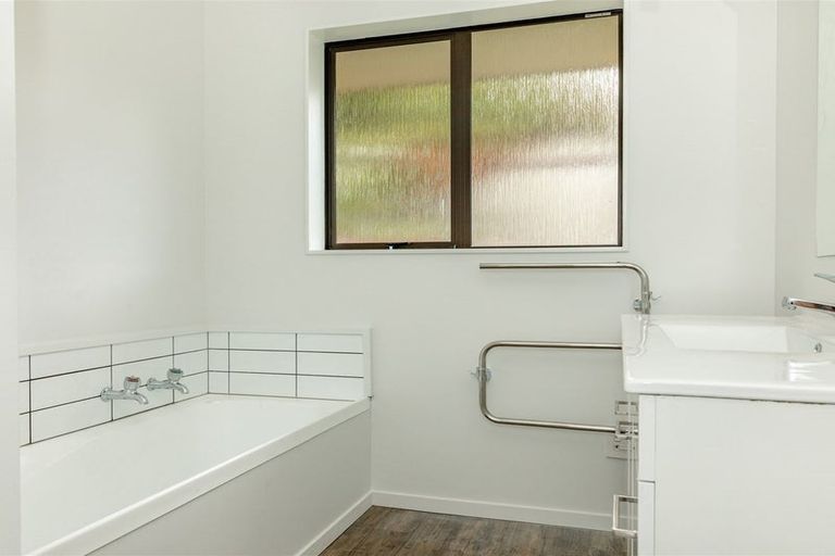 Photo of property in 51a Peel Street, Westport, 7825