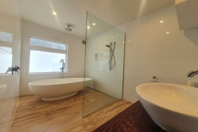 Photo of property in 21 Catrina Avenue, Birkenhead, Auckland, 0626