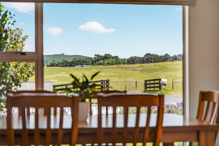 Photo of property in 39 Acacia Bay Road, Nukuhau, Taupo, 3330