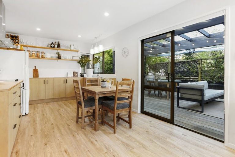 Photo of property in 5/19 Oates Road, Glen Eden, Auckland, 0602