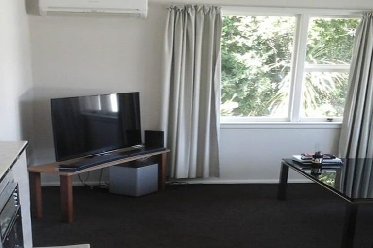 Photo of property in 176 Centaurus Road, Saint Martins, Christchurch, 8022