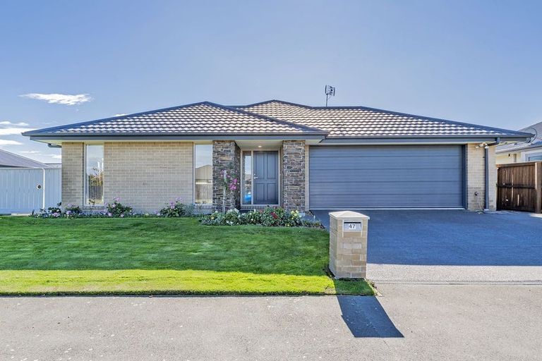 Photo of property in 47 Navy Loop, Rolleston, 7614