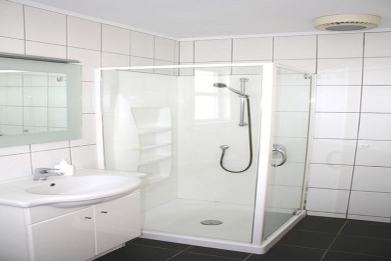 Photo of property in 50 Melrose Road, Island Bay, Wellington, 6023