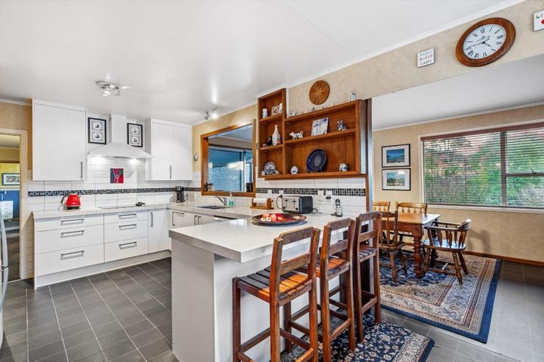 Photo of property in 15 Anich Road, Massey, Auckland, 0614