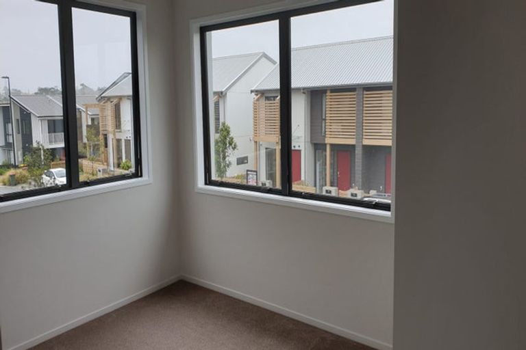 Photo of property in 25 Pukewhero Rise, Westgate, Auckland, 0614