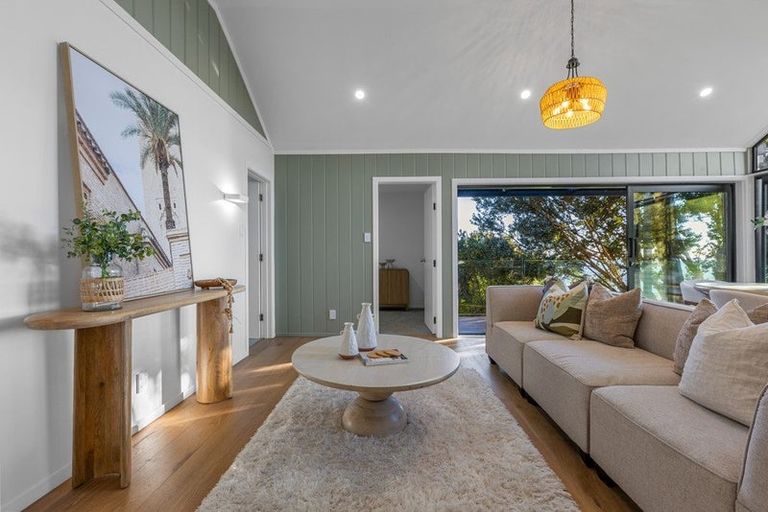 Photo of property in 175 Hackthorne Road, Cashmere, Christchurch, 8022