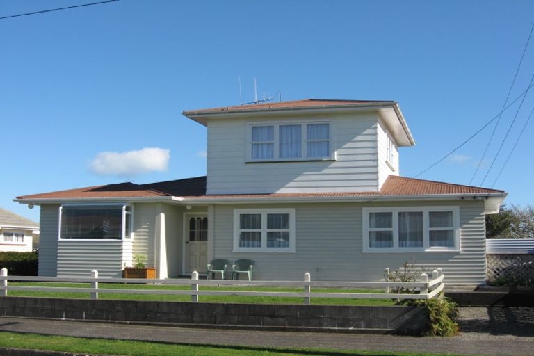 Photo of property in 7 Freyberg Street, Levin, 5510
