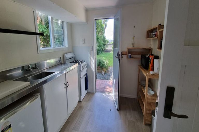 Photo of property in 49 Grant Road, Thorndon, Wellington, 6011