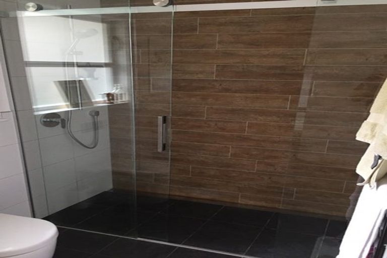 Photo of property in 21 Mission Street, Waterloo, Lower Hutt, 5011