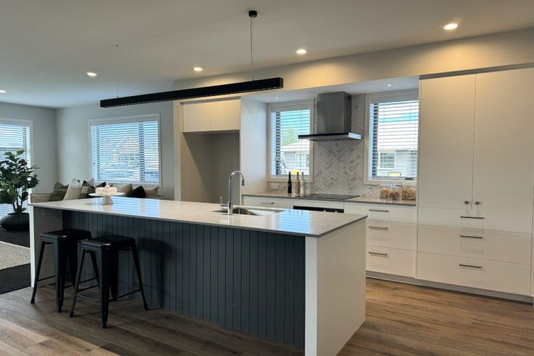 Photo of property in 9 George Yee Place, Taradale, 4112